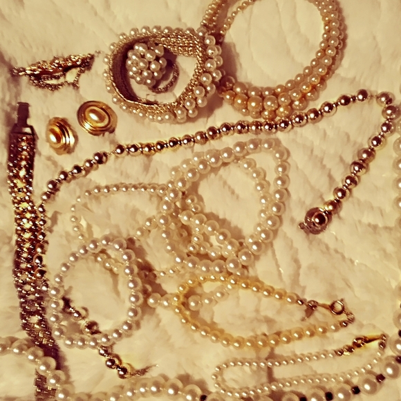 Pearls - Picture 3 of 5